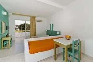 Trianta Apartmentos Ialysos (Rhodes)