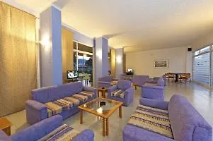 Trianta Apartmentos 2*